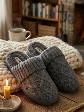 ONCAI Gray Knit Women's House Shoe Neutral Pajama Night Shoes Slippers NWT